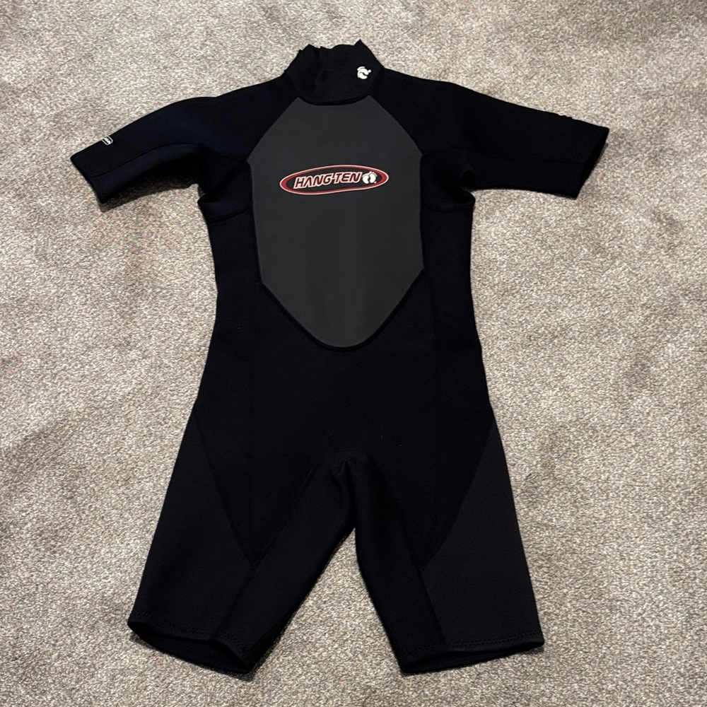 Hang Ten women’s Black and Gray Rashguard
